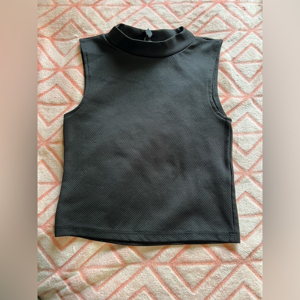 #247 H&M crop top